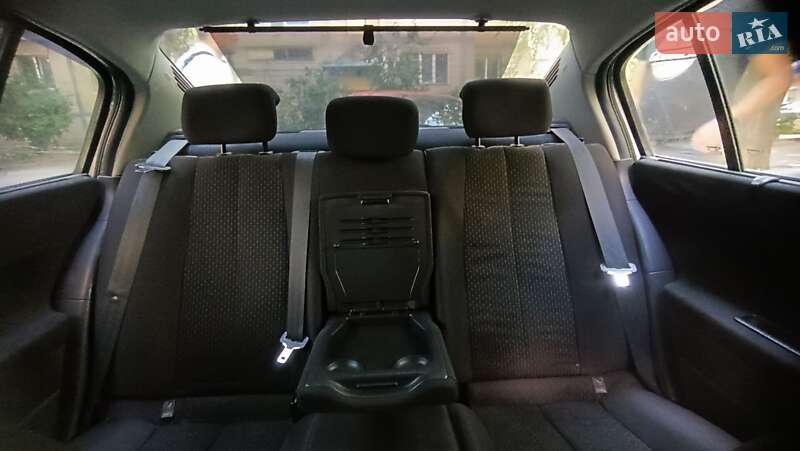 Седан Renault Megane 2004 в Теплодаре фото 5 Седан Renault Megane 2004 в Теплодаре