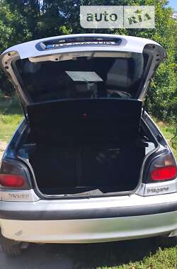 Хэтчбек Renault Megane 1996 в 