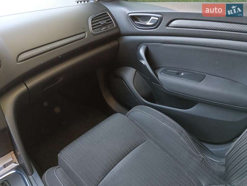 Универсал Renault Megane 2018 в Прилуках фото 11 Универсал Renault Megane 2018 в Прилуках