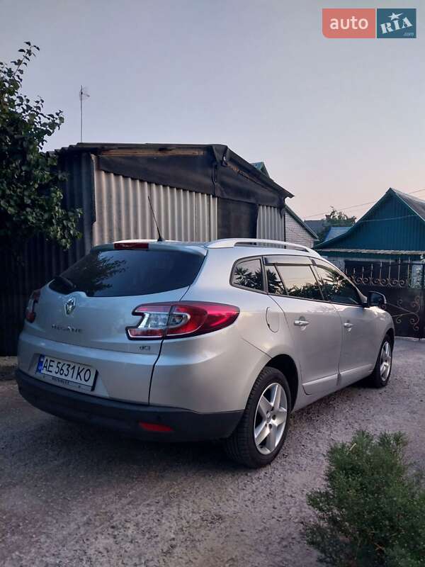 Універсал Renault Megane 2015 в П'ятихатках