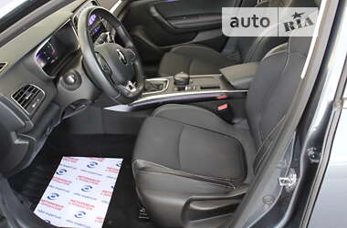 Седан Renault Megane 2021 в 