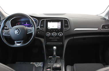 Седан Renault Megane 2021 в 