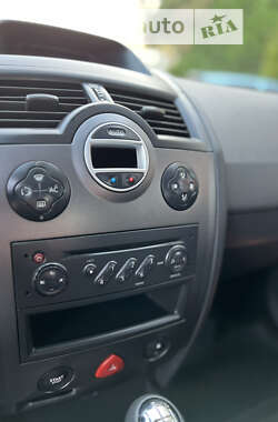 Универсал Renault Megane 2005 в 