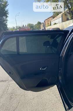 Универсал Renault Megane 2010 в 
