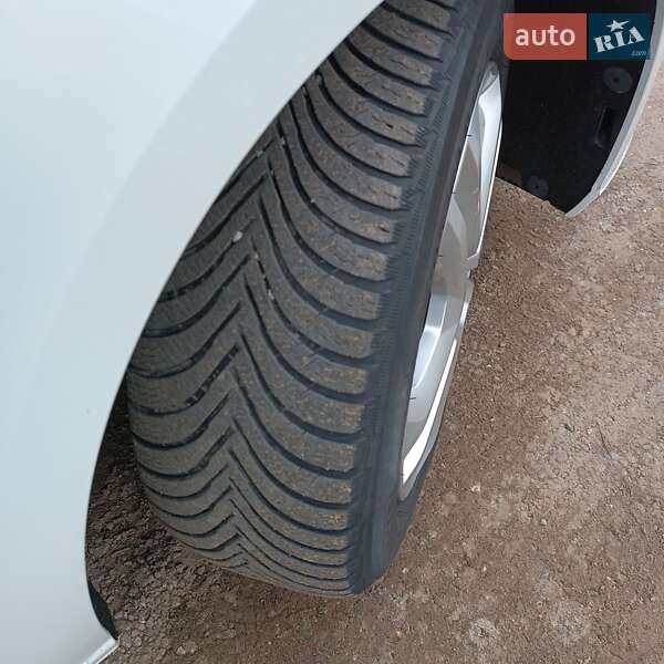 Универсал Renault Megane 2017 в Любаре фото 18 Универсал Renault Megane 2017 в Любаре