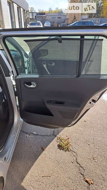 Универсал Renault Megane 2008 в Кривом Роге фото 14 Универсал Renault Megane 2008 в Кривом Роге