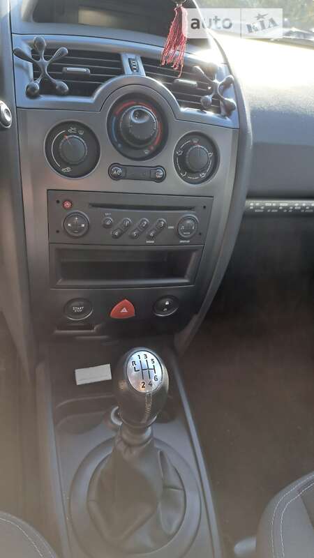 Универсал Renault Megane 2008 в Кривом Роге фото 17 Универсал Renault Megane 2008 в Кривом Роге