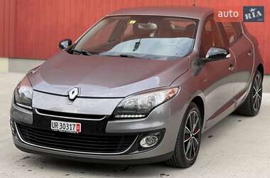 Хэтчбек Renault Megane 2013 в Вишневом