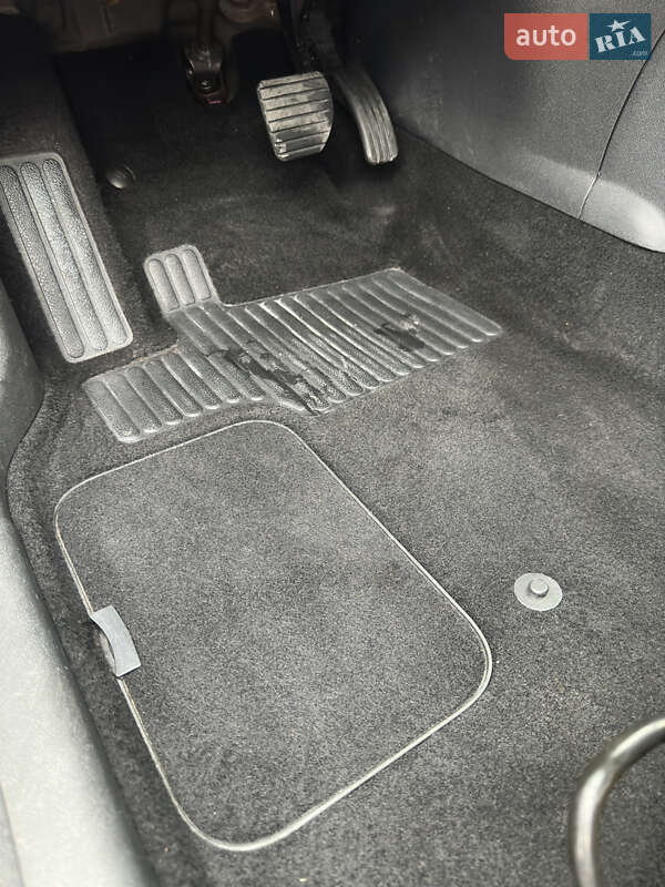 Универсал Renault Megane 2014 в Николаеве фото 54 Универсал Renault Megane 2014 в Николаеве