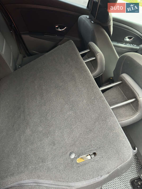 Универсал Renault Megane 2014 в Николаеве фото 72 Универсал Renault Megane 2014 в Николаеве