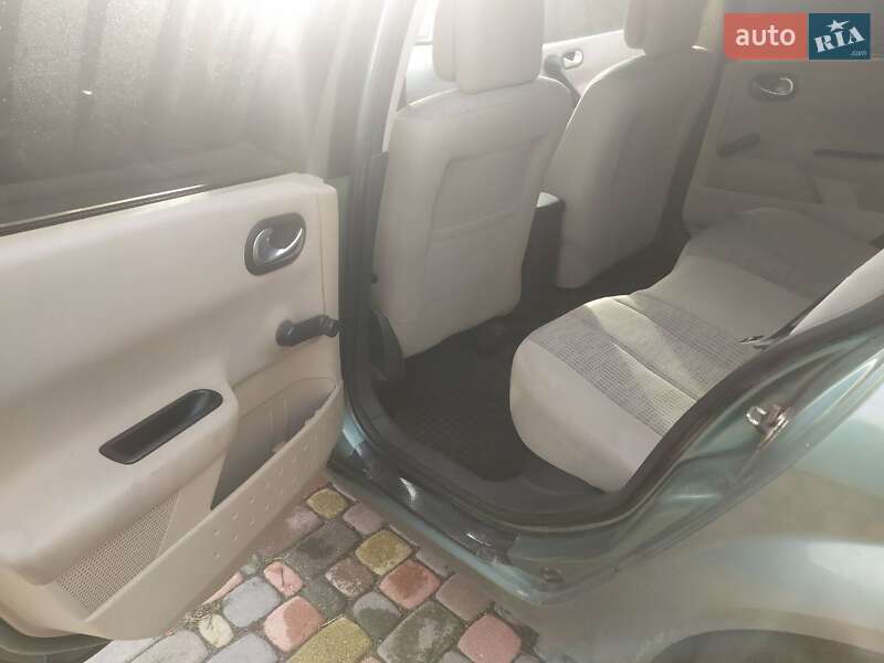 Седан Renault Megane 2006 в Києві фото 9 Седан Renault Megane 2006 в Києві
