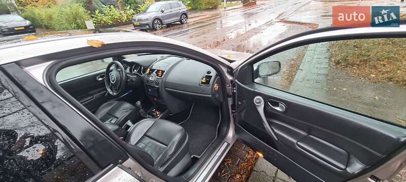 Хэтчбек Renault Megane 2006 в Захарьевке фото 19 Хэтчбек Renault Megane 2006 в Захарьевке