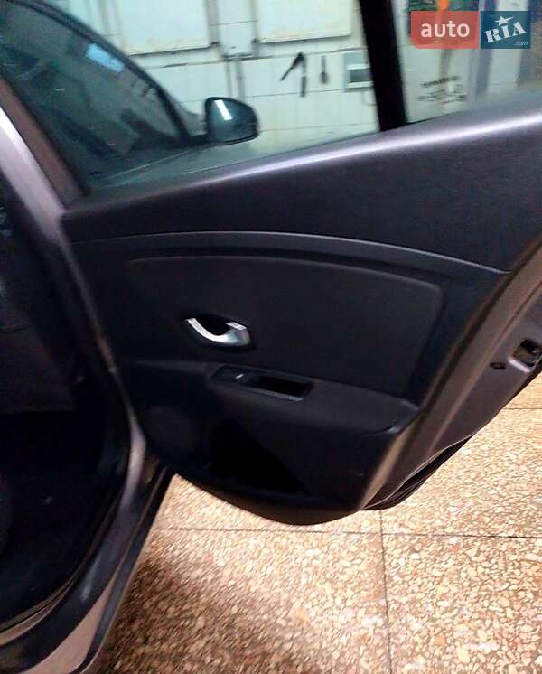 Хэтчбек Renault Megane 2015 в Полтаве