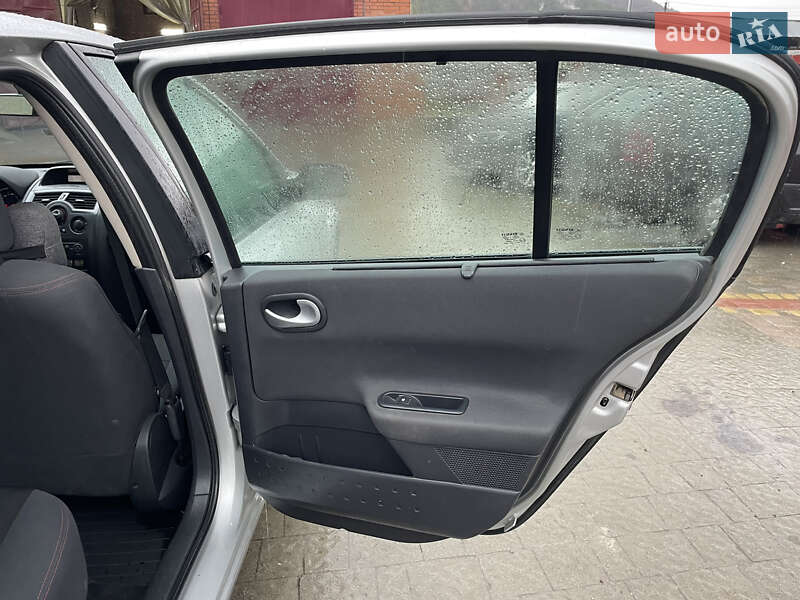Седан Renault Megane 2007 в Кременце фото 7 Седан Renault Megane 2007 в Кременце