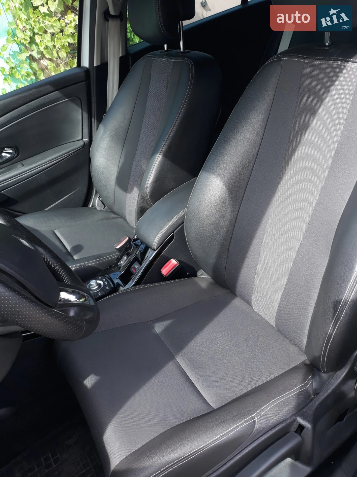 2013 Renault Megane - мініатюра 23