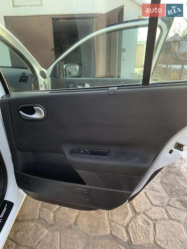 Универсал Renault Megane 2008 в Яготине фото 21 Универсал Renault Megane 2008 в Яготине