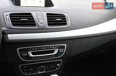 Хетчбек Renault Megane 2012 в 