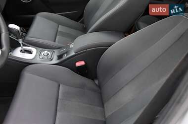 Хетчбек Renault Megane 2012 в 