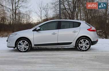 Хетчбек Renault Megane 2012 в 