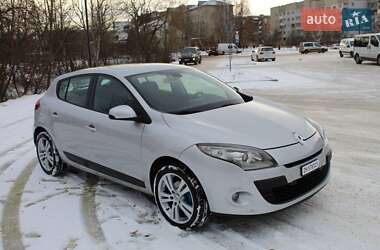 Хетчбек Renault Megane 2012 в 