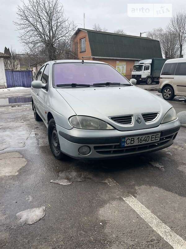 Седан Renault Megane 2000 в Нежине