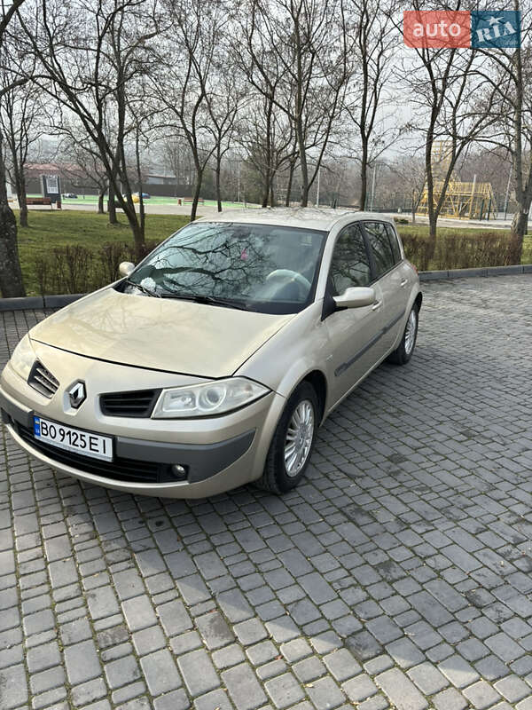 Хэтчбек Renault Megane 2006 в Каменском