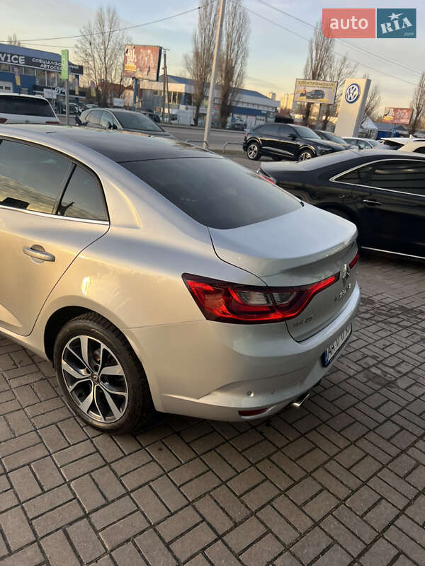 Хэтчбек Renault Megane 2017 в Киеве