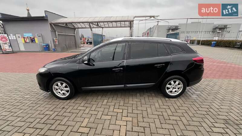 Универсал Renault Megane 2011 в Хусте