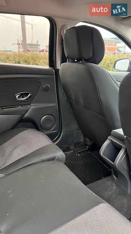 Универсал Renault Megane 2011 в Хусте