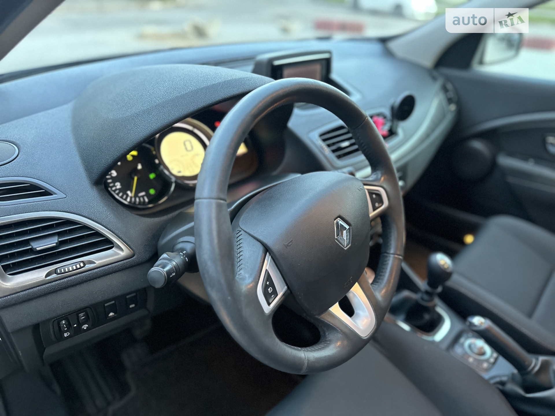 2012 Renault Megane - мініатюра 23