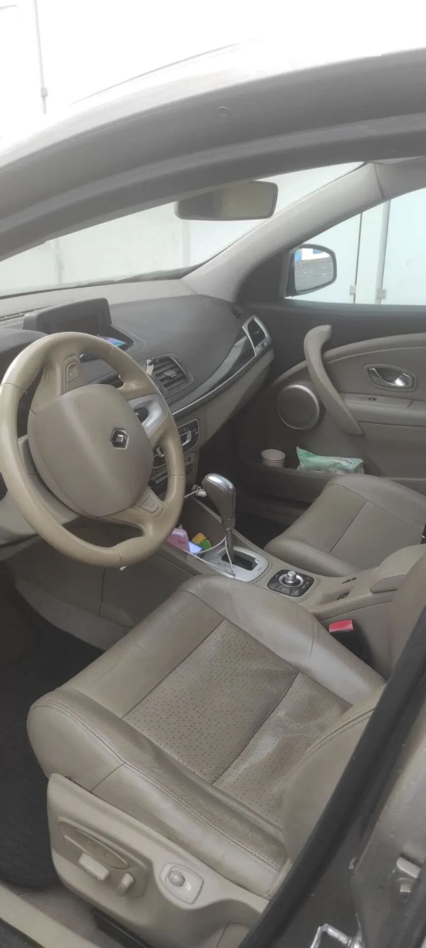 2010 Renault Megane - мініатюра 10