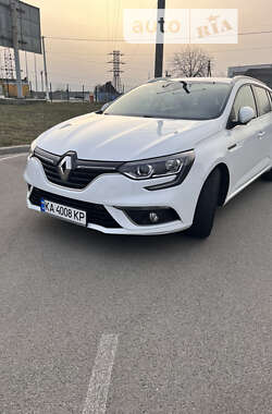 Универсал Renault Megane 2017 в Вишневом