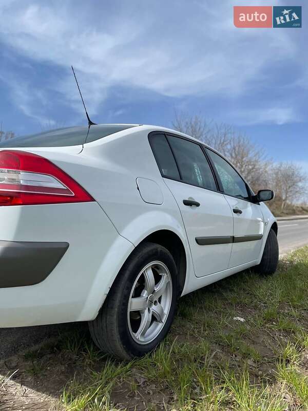 Седан Renault Megane 2008 в Дубно