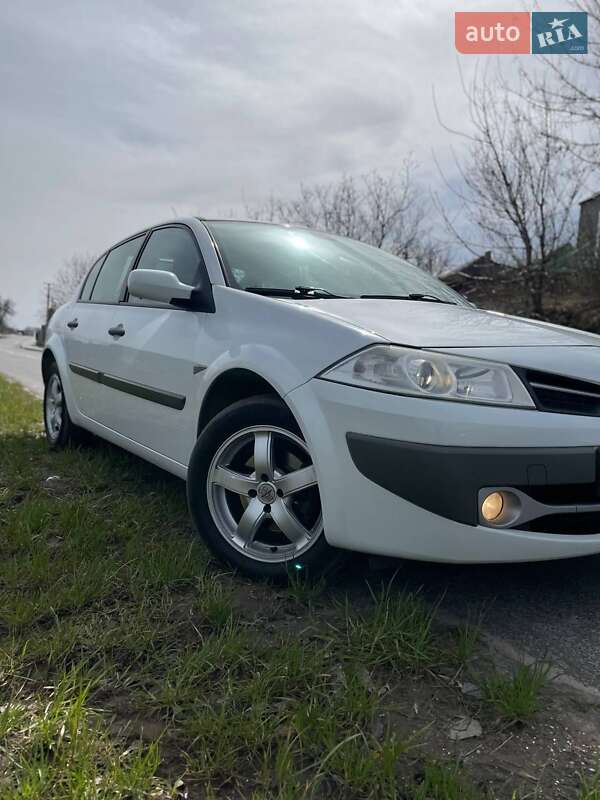 Седан Renault Megane 2008 в Дубно