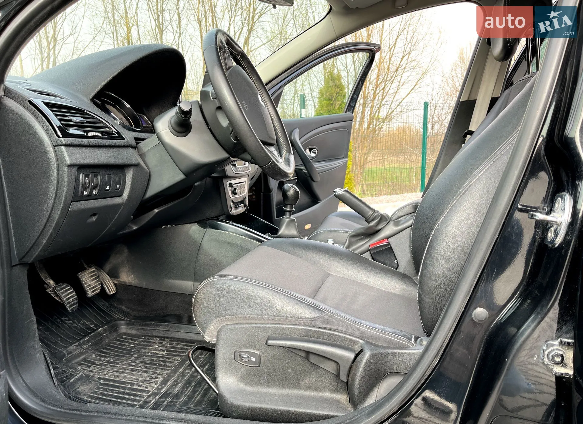 2013 Renault Megane - мініатюра 15
