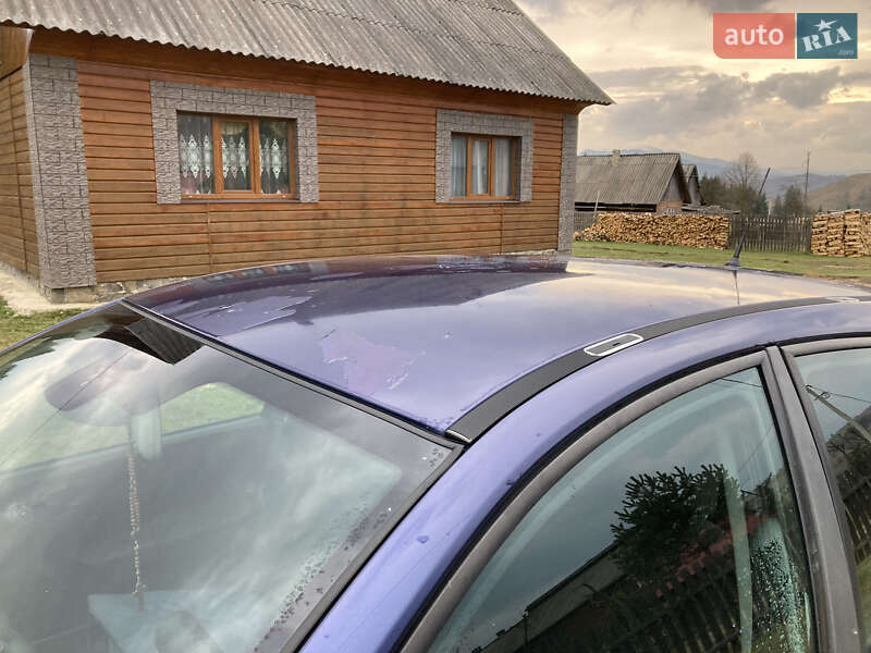 Хэтчбек Renault Megane 2004 в Рахове