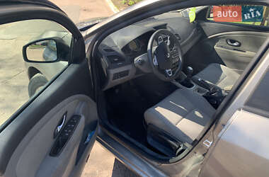 Хетчбек Renault Megane 2009 в 