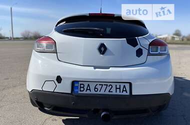 Купе Renault Megane 2011 в Малій Висці