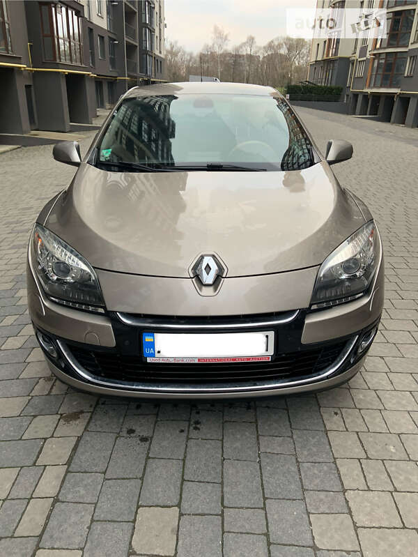 Хэтчбек Renault Megane 2012 в Ивано-Франковске