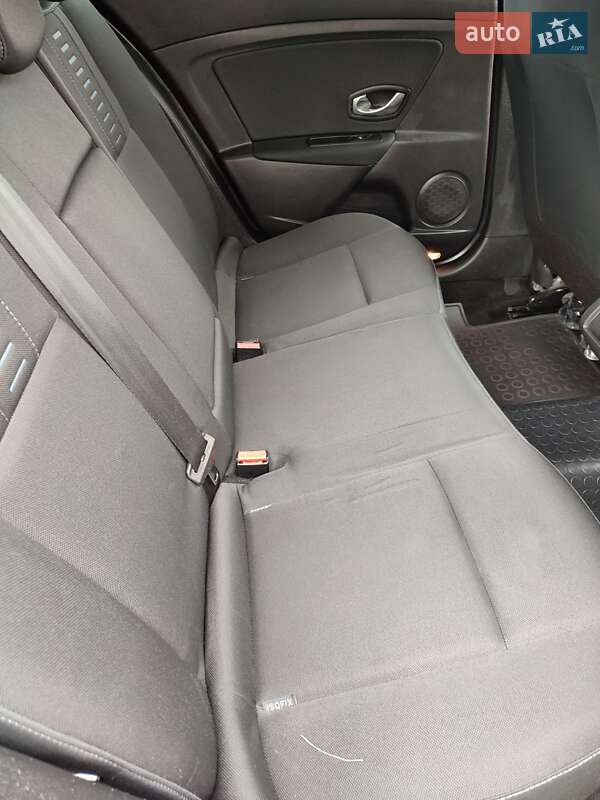 Универсал Renault Megane 2011 в Сумах фото 17 Универсал Renault Megane 2011 в Сумах