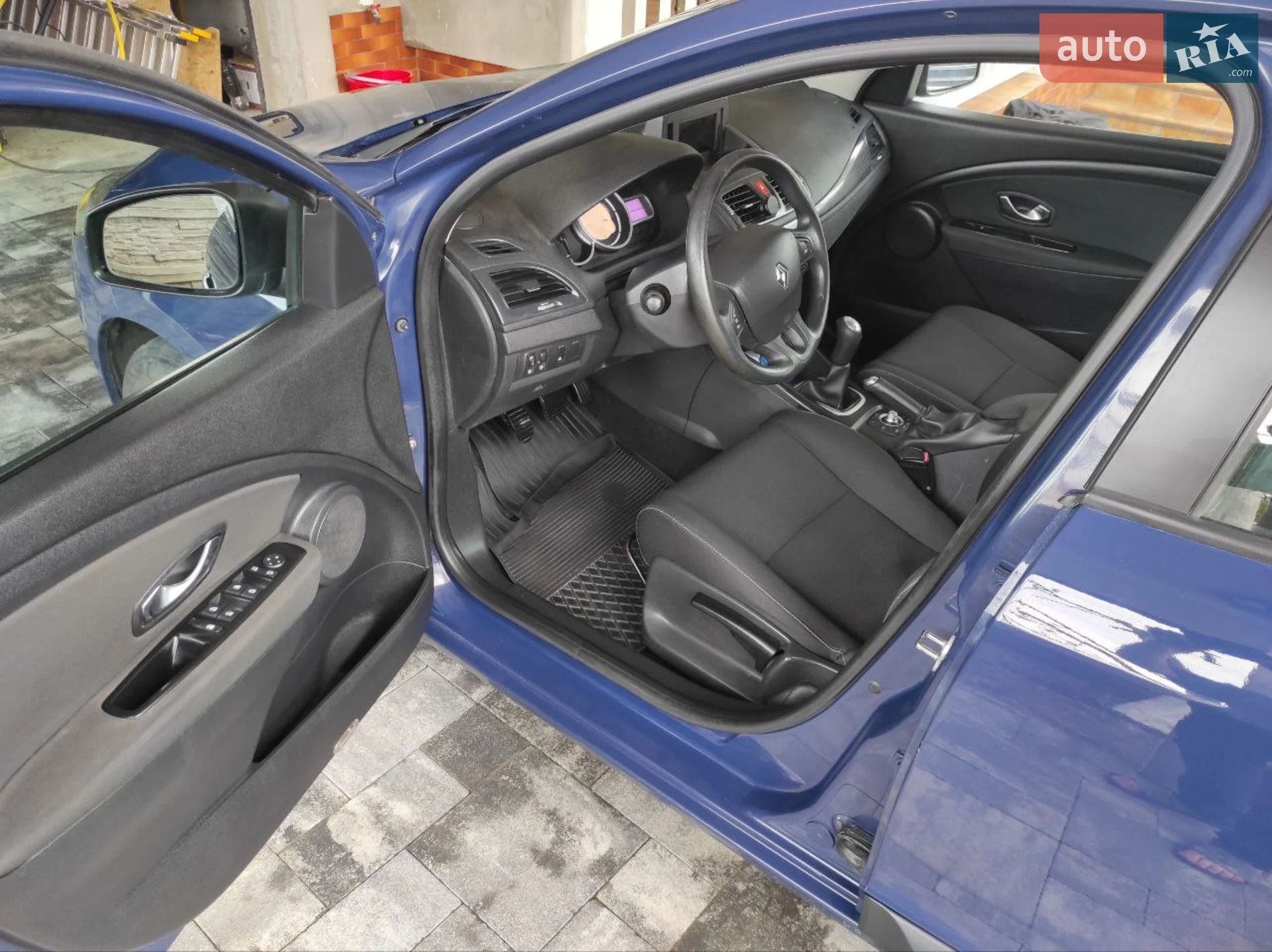 2010 Renault Megane - мініатюра 9