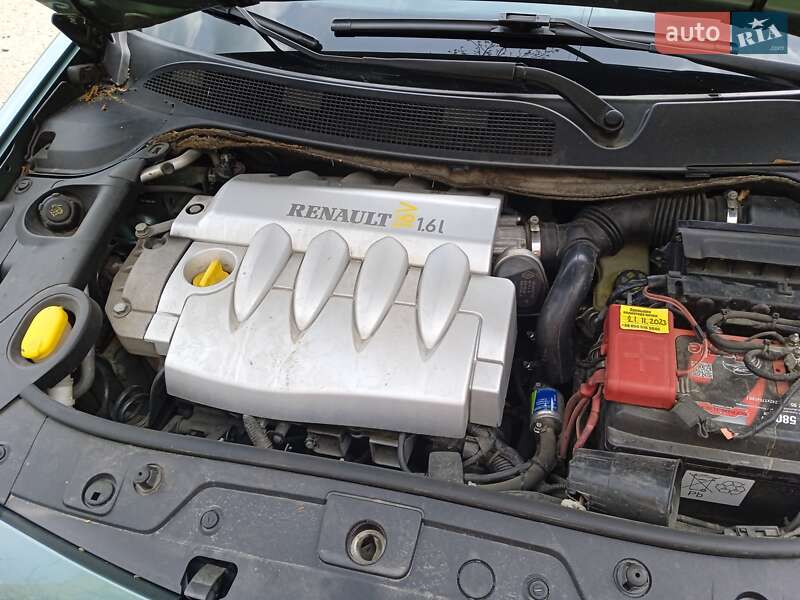 Седан Renault Megane 2006 в Чернівцях