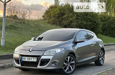 Купе Renault Megane 2010 в Ровно