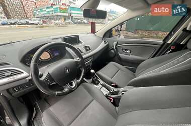 Хэтчбек Renault Megane 2013 в 
