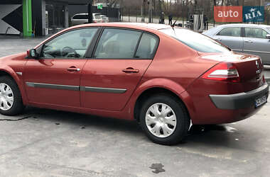 Седан Renault Megane 2006 в 