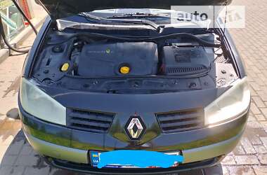 Седан Renault Megane 2003 в Нововолынске