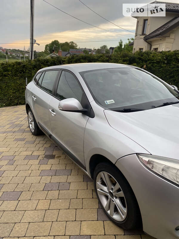 Универсал Renault Megane 2009 в Львове фото 3 Универсал Renault Megane 2009 в Львове