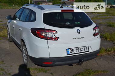 Универсал Renault Megane 2011 в Остроге