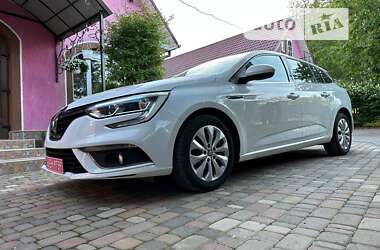 Універсал Renault Megane 2017 в Кельменцях