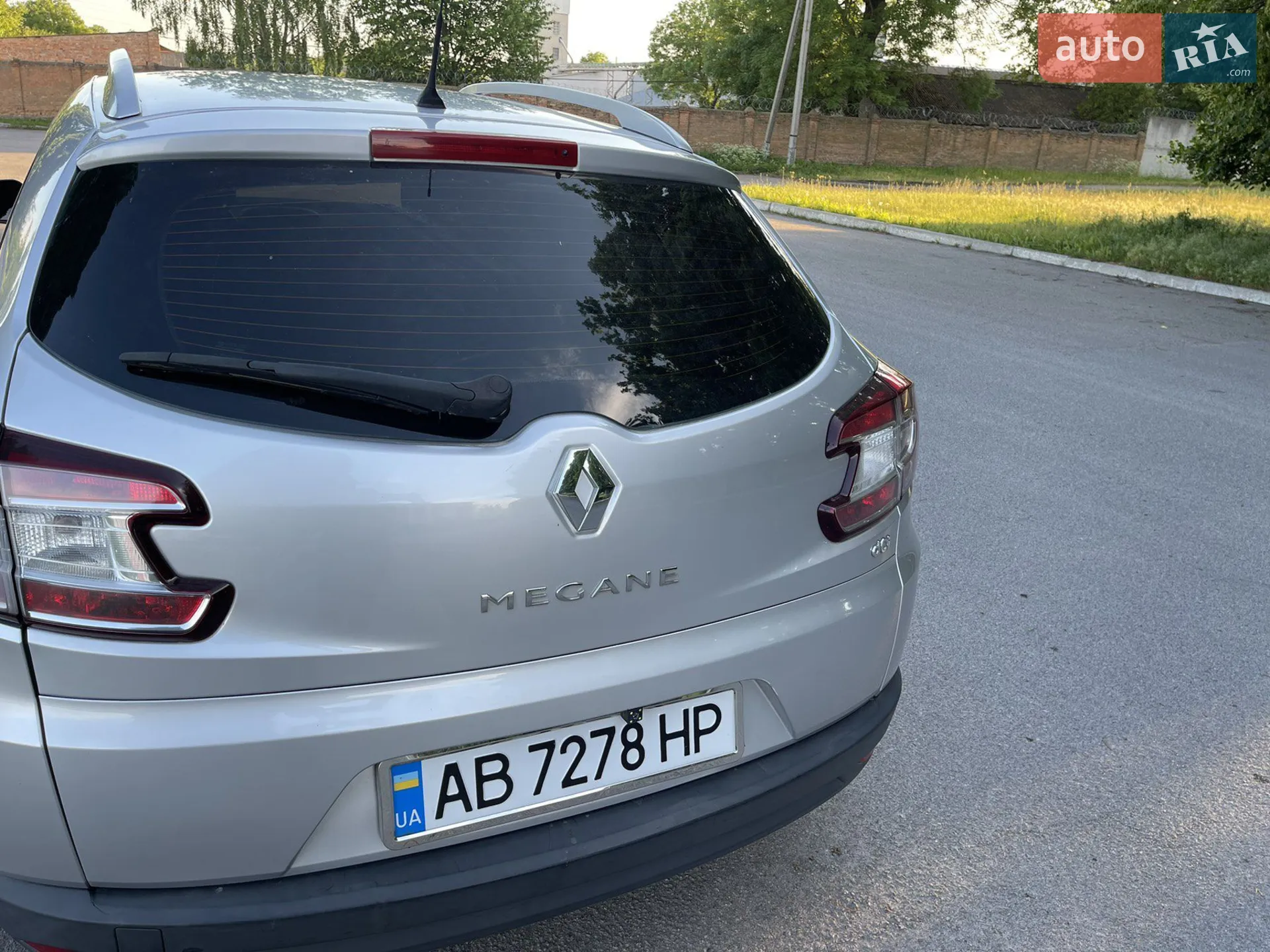 2010 Renault Megane - мініатюра 17